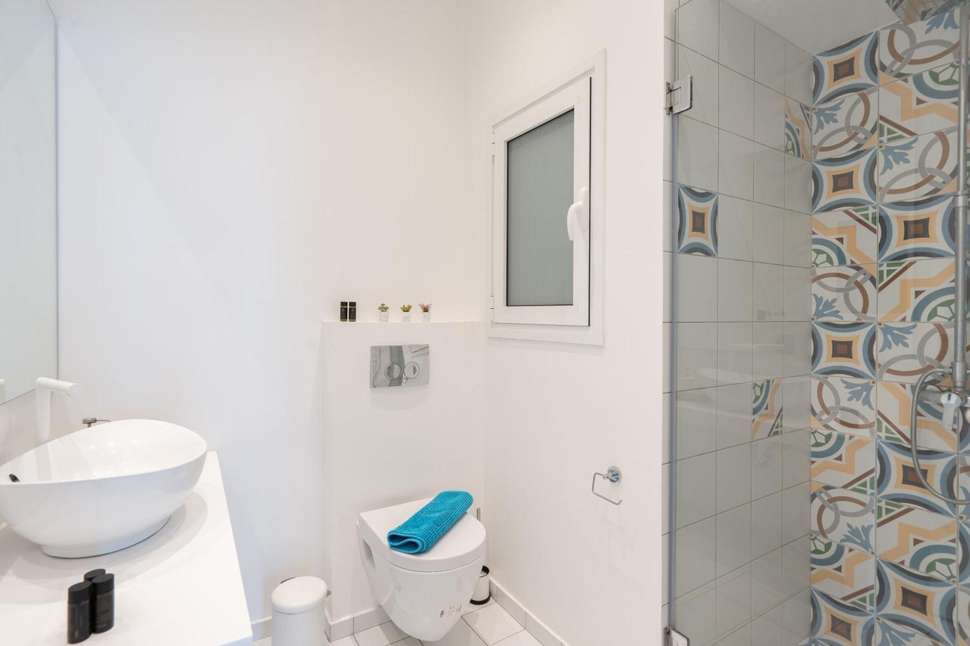 Stunning Cozy Apartment In أثينا المظهر الخارجي الصورة