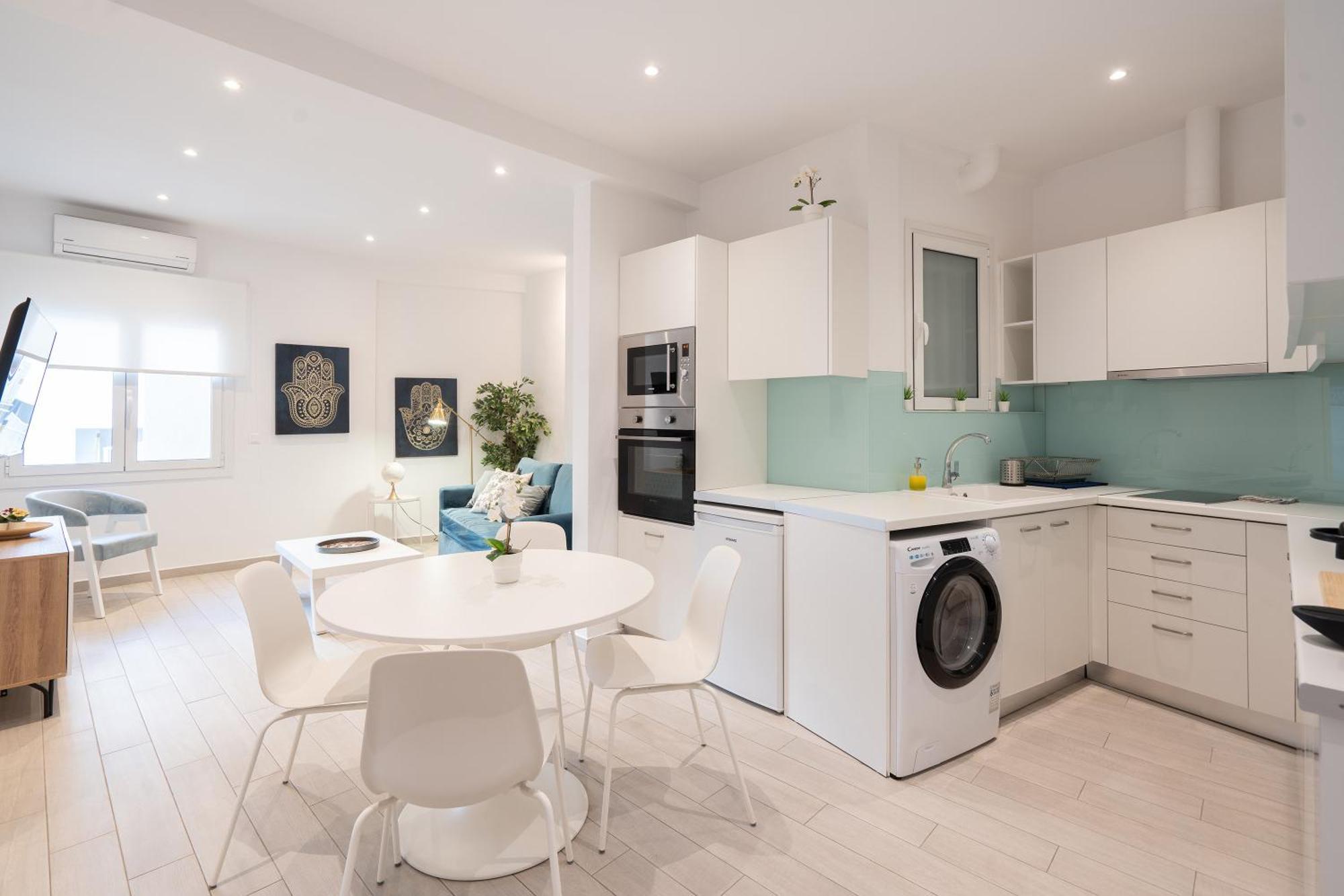 Stunning Cozy Apartment In أثينا المظهر الخارجي الصورة